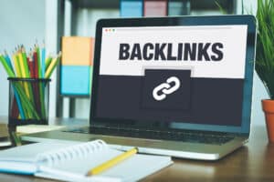 backlinks concept on laptop